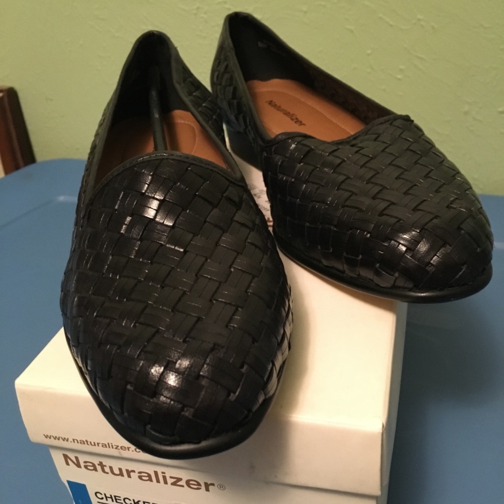 Never Worn Shoes!